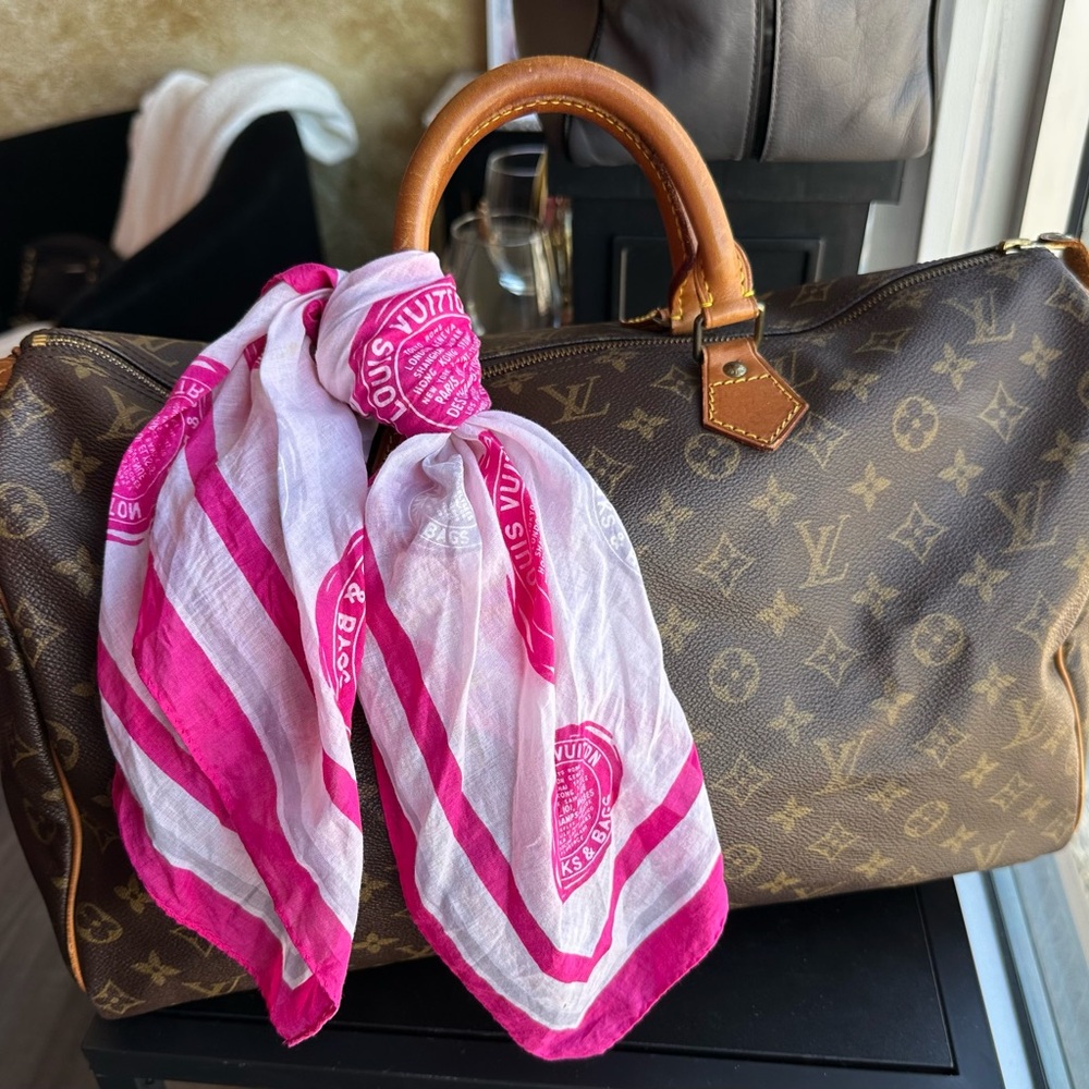Louis Vuitton Monogram Speedy 40